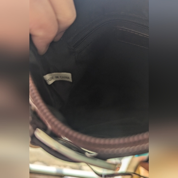 Beijo buckle purse wine maroon color 90s style med shiny unique - Picture 4 of 6